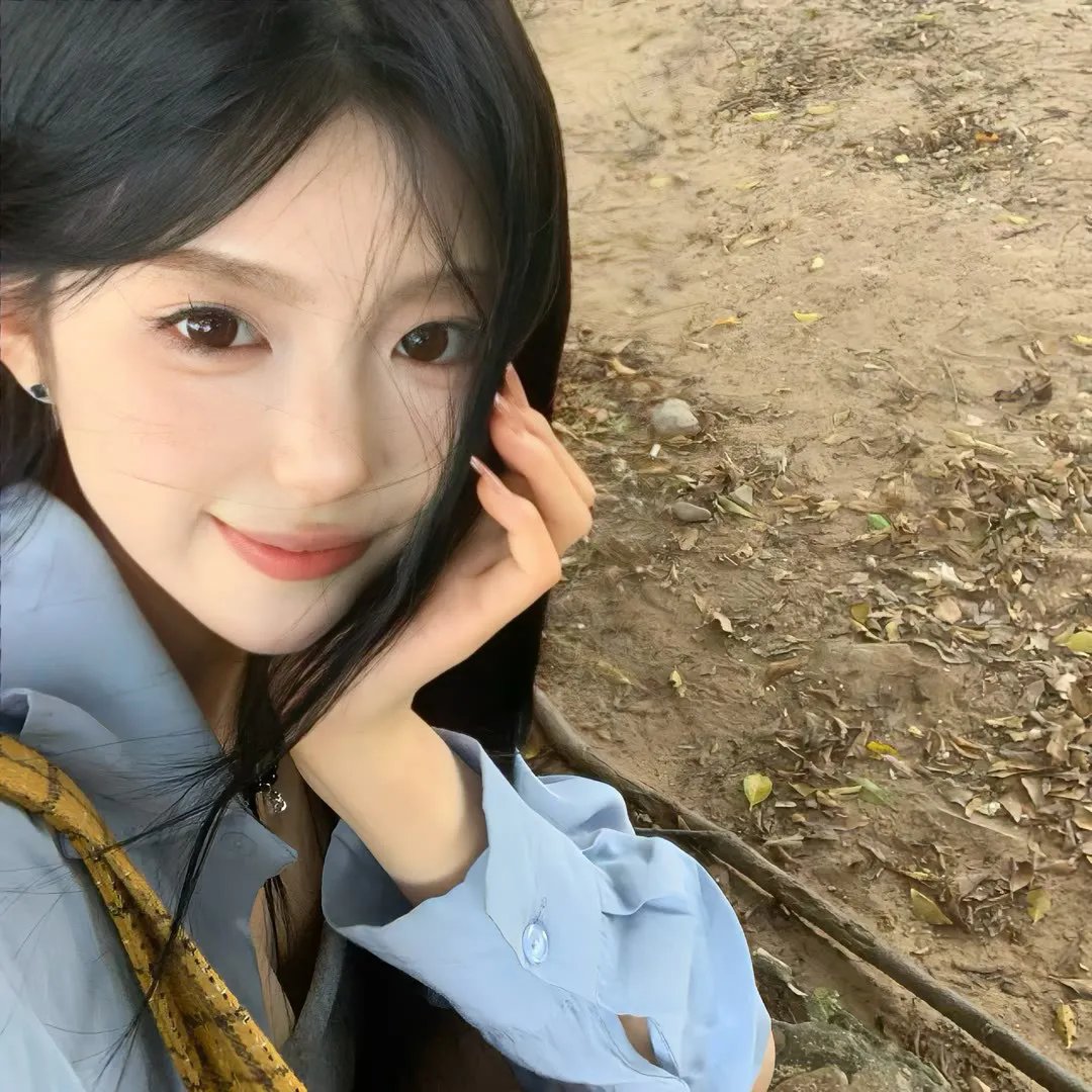 春花娇美可人儿